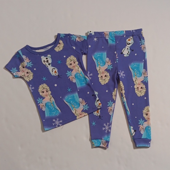 Disney Pajama Set - Picture 12 of 12